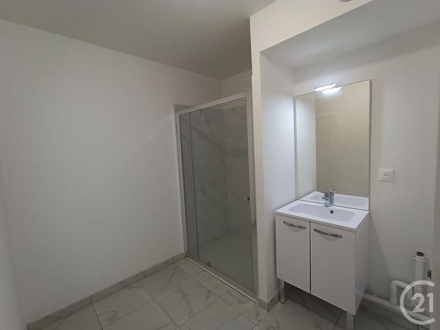 Appartement F3 à louer - 3 pièces - 63.12 m2 - VERNON - 27 - HAUTE-NORMANDIE - Century 21 Rive Gauche Immobilier