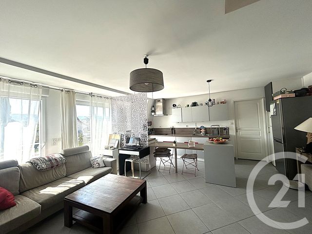 Appartement T4 à vendre - 4 pièces - 71.0 m2 - VERNON - 27 - HAUTE-NORMANDIE - Century 21 Rive Gauche Immobilier