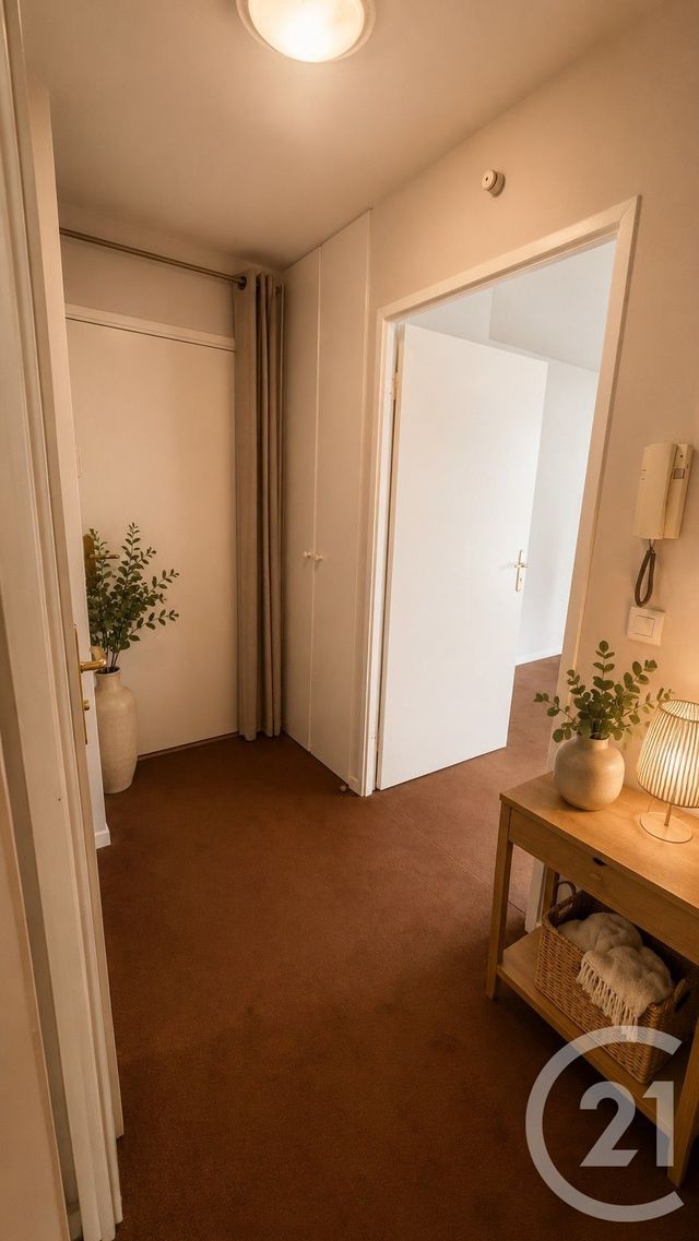 Appartement à vendre - 2 pièces - 39.7 m2 - VERNON - 27 - HAUTE-NORMANDIE - Century 21 Rive Gauche Immobilier
